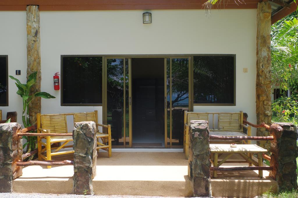 Thai House Beach Resort Koh Lanta Exterior photo