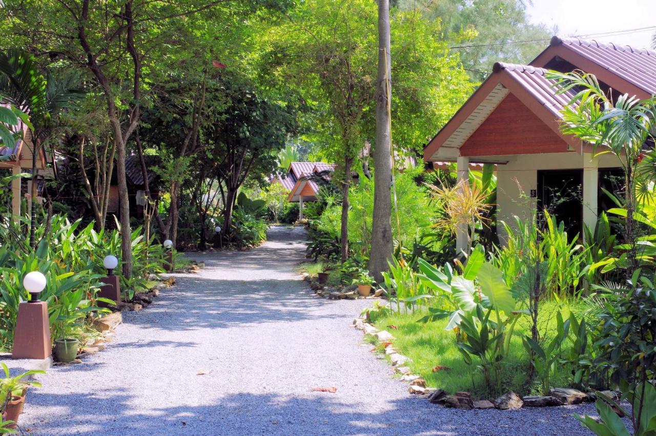 Thai House Beach Resort Koh Lanta Exterior photo