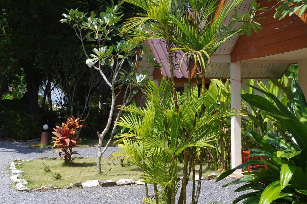 Thai House Beach Resort Koh Lanta Exterior photo