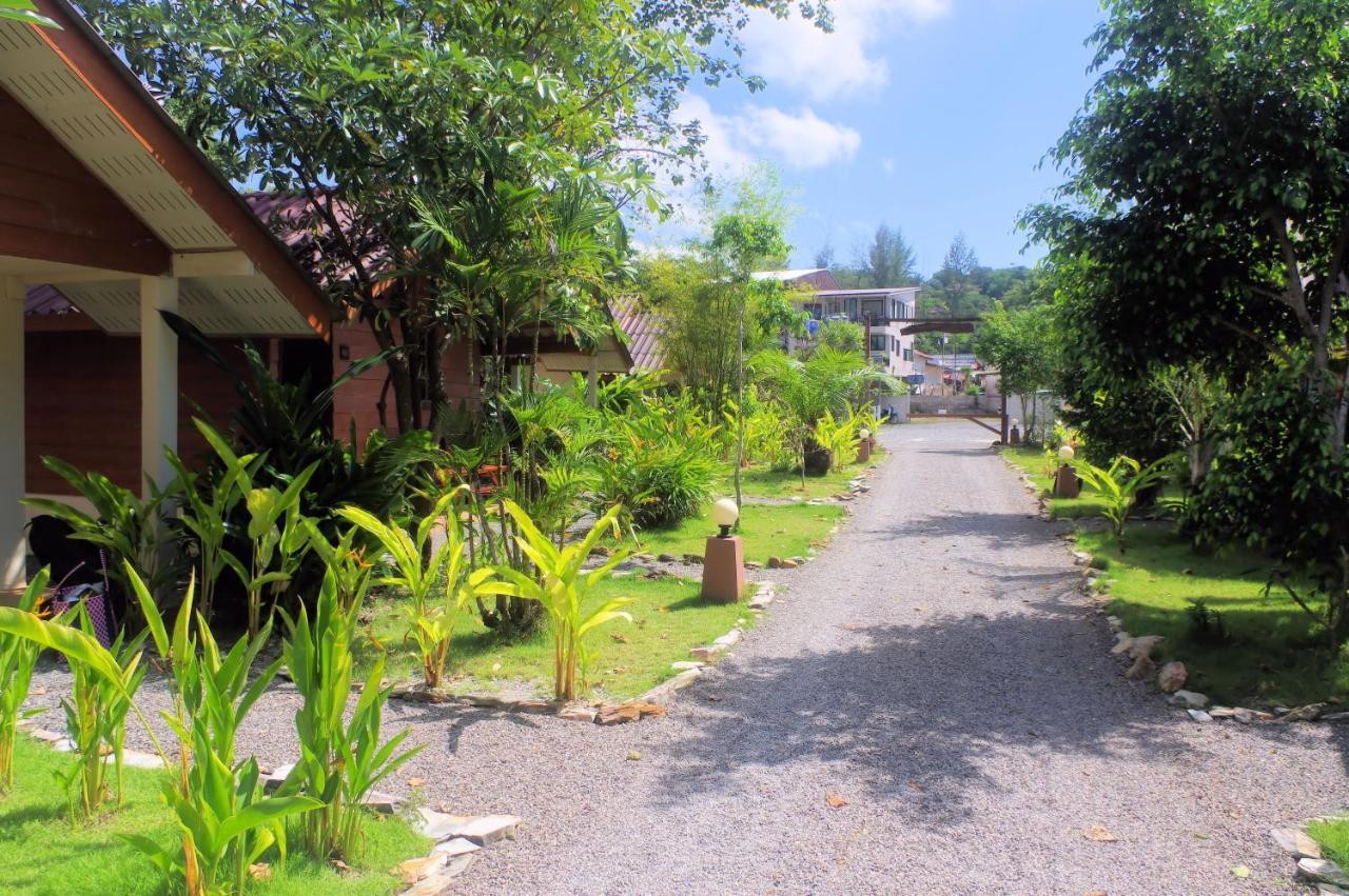 Thai House Beach Resort Koh Lanta Exterior photo